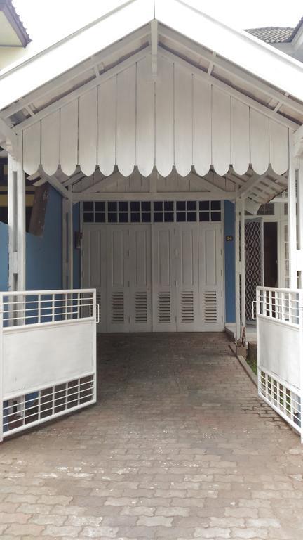 Farmhouse Homestay Jogja Yogyakarta Esterno foto