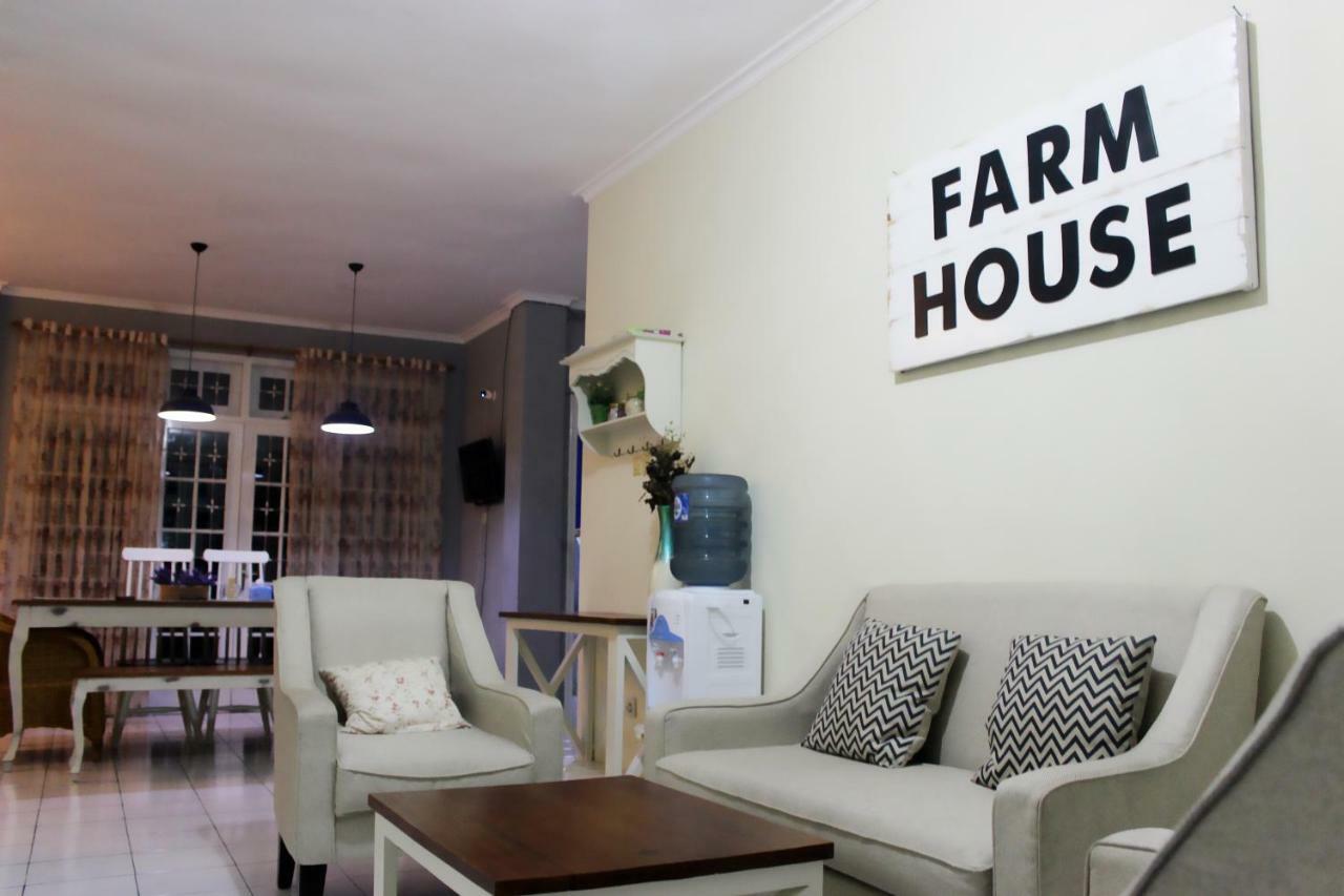 Farmhouse Homestay Jogja Yogyakarta Esterno foto